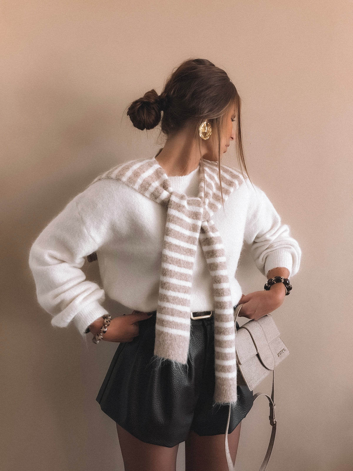 Pull Philippine Ecru