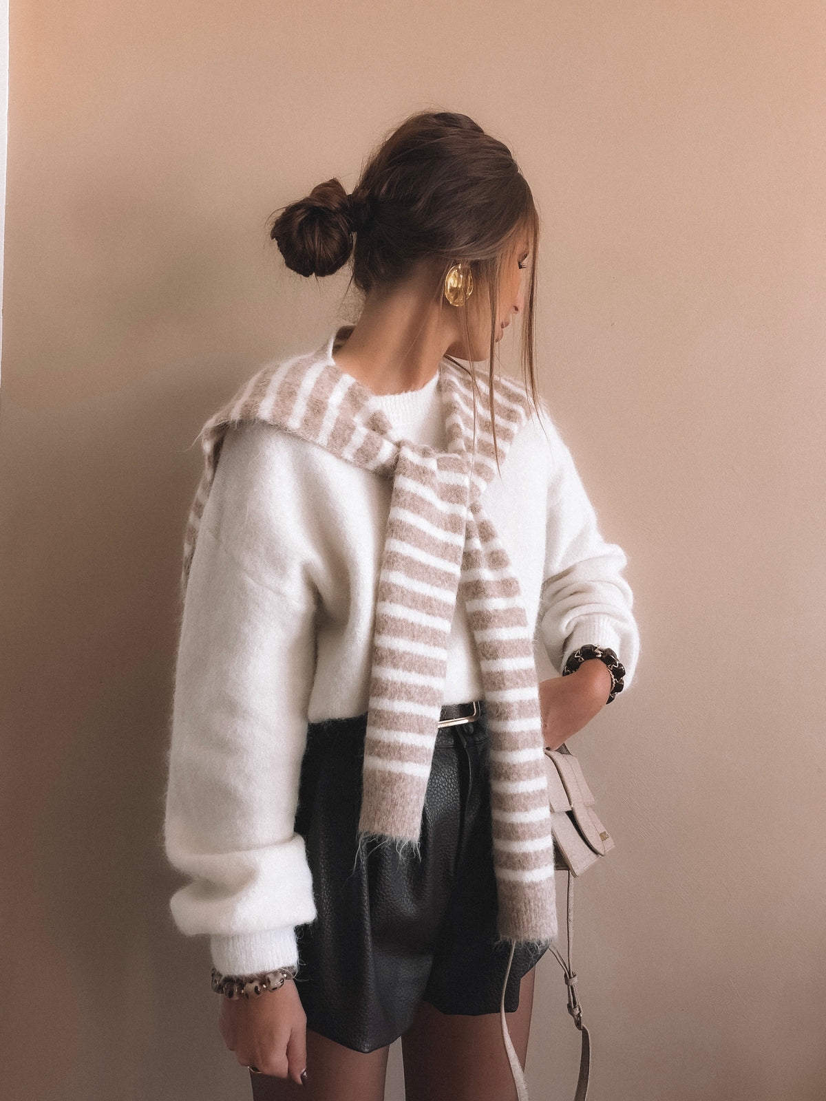 Pull Philippine Ecru