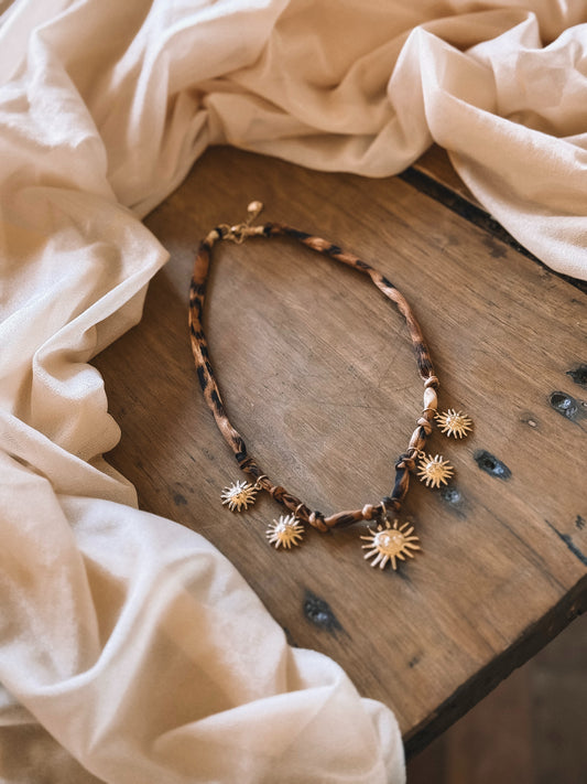 Collier Luz léopard
